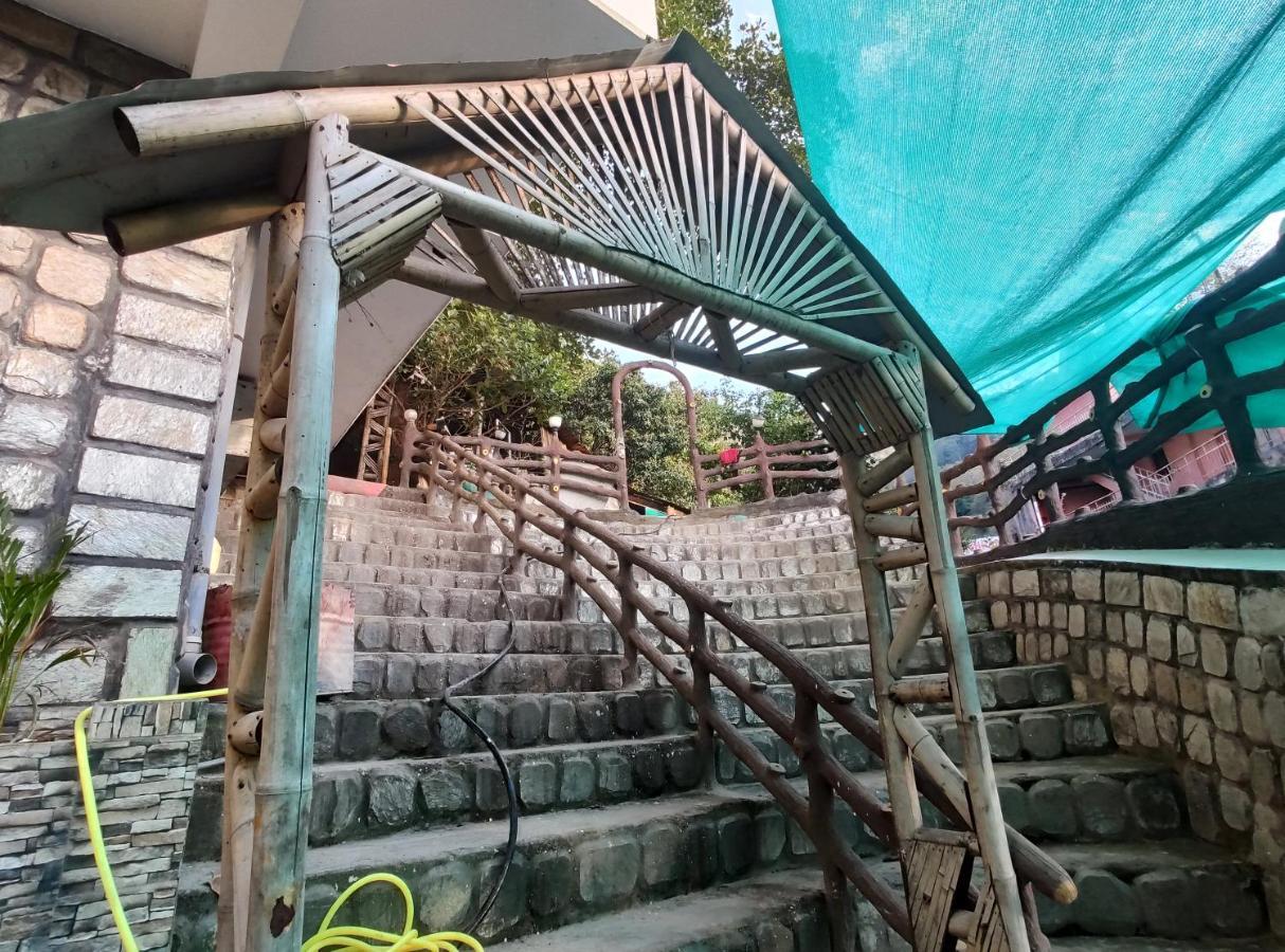 Hostel Zostel Rishikesh, Laxman Jhula Exteriér fotografie